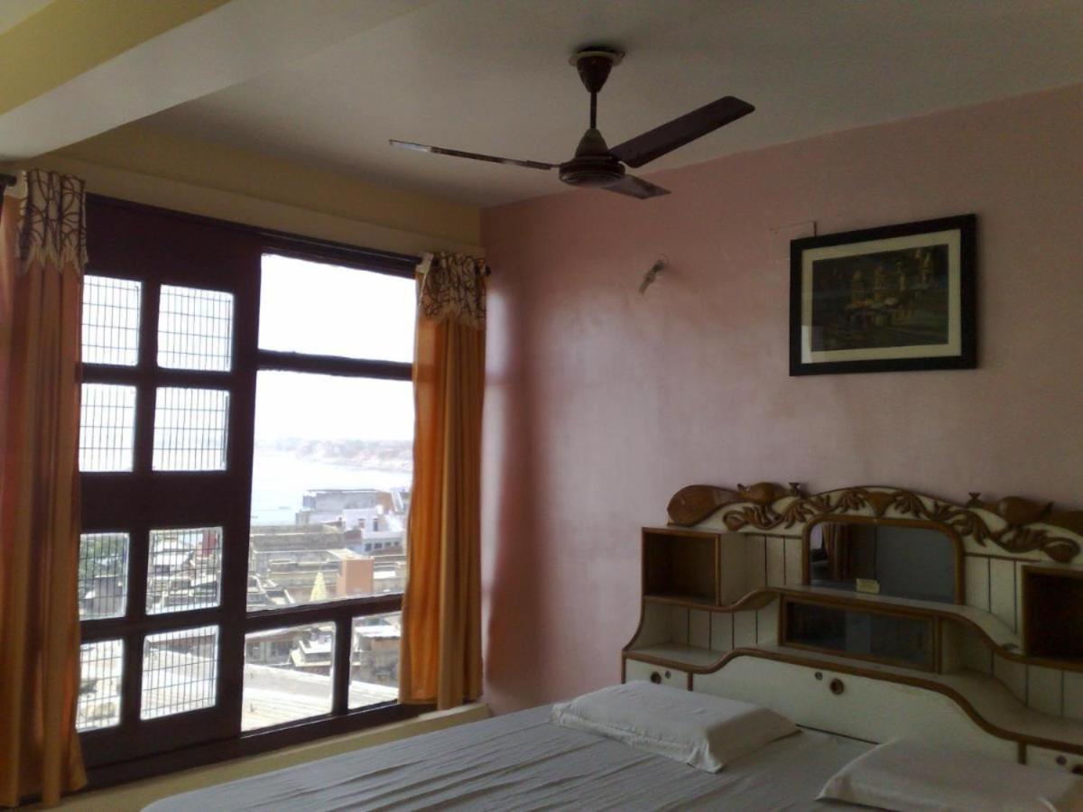 Grg Shanti Hotel Varanasi